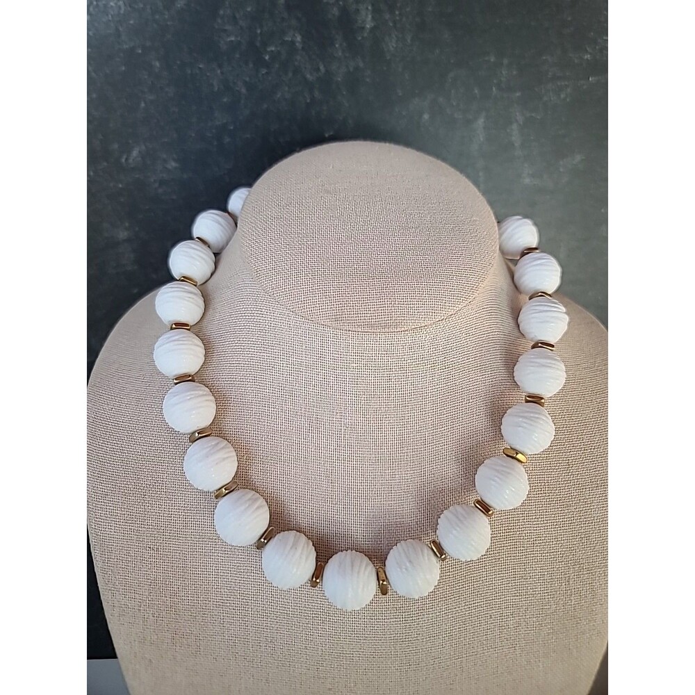 Trifari Adjustable White Plastic Beaded Gold Tone Metal Beaded Necklace Vintage